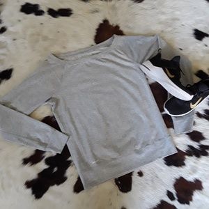 Like  New Nike dri-fit grey sweatshirt